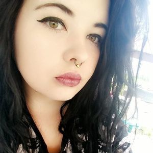 Meet your Posher, Jade